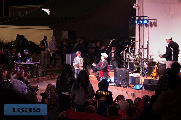 1632-Nov-110412-038